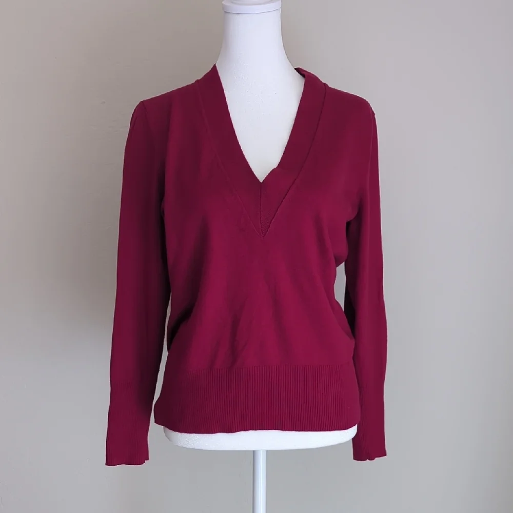 Banana Republic V-Neck Sweater - Deep Red, M/P - Picture 1 of 5